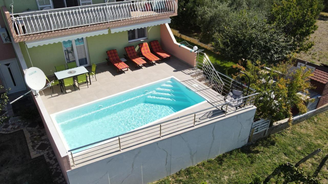 Apartment M&M With Private Pool Kučine المظهر الخارجي الصورة