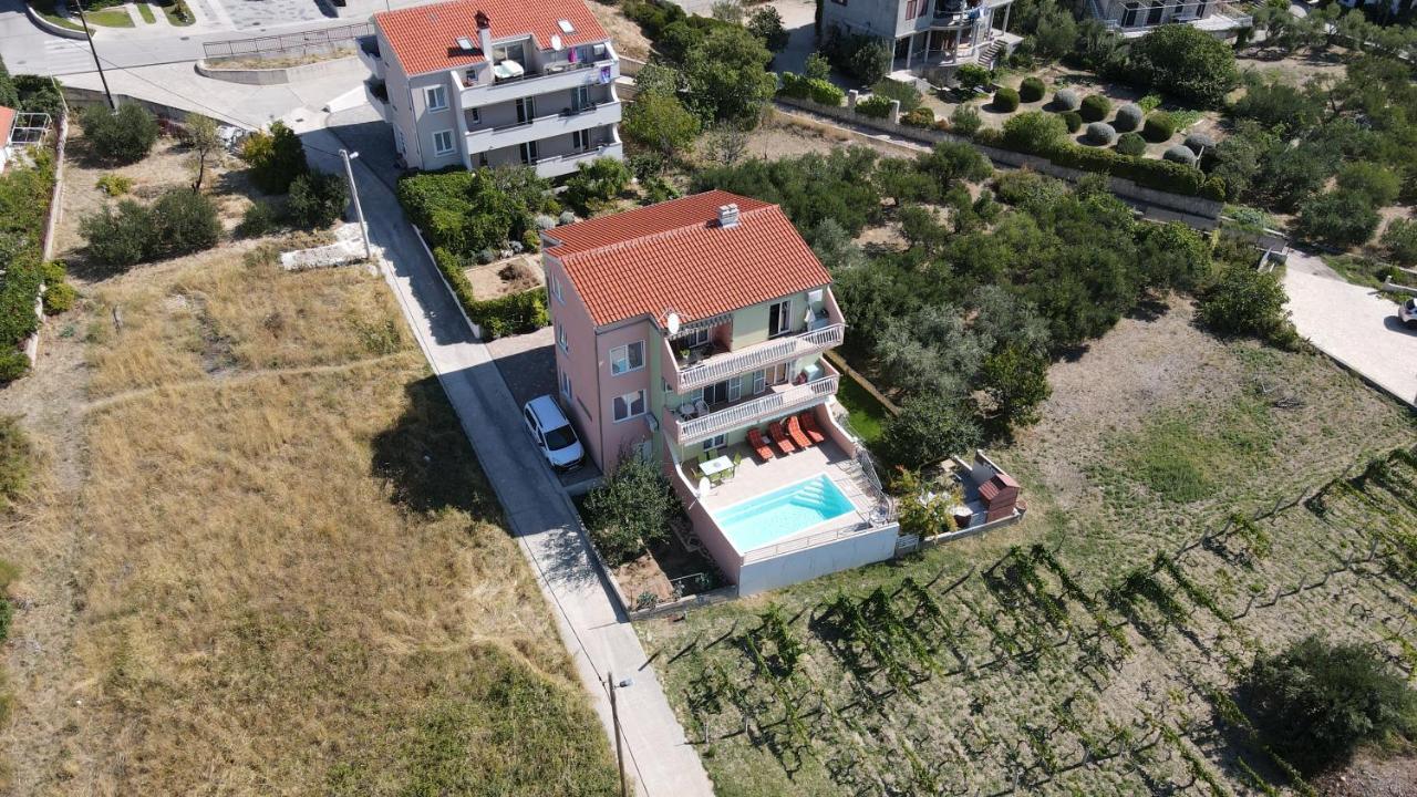 Apartment M&M With Private Pool Kučine المظهر الخارجي الصورة