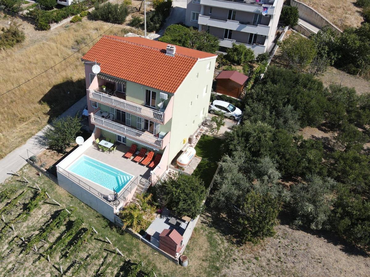 Apartment M&M With Private Pool Kučine المظهر الخارجي الصورة