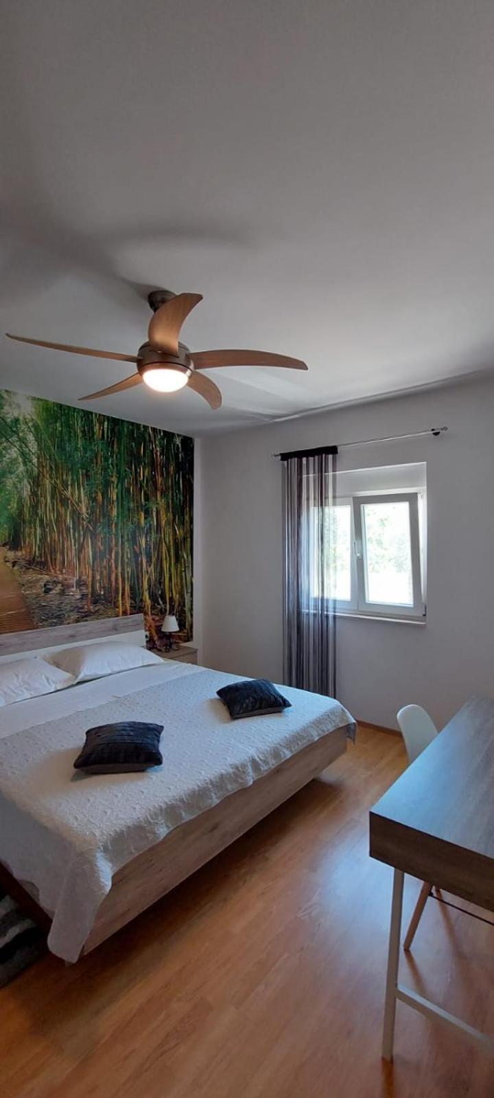 Apartment M&M With Private Pool Kučine المظهر الخارجي الصورة